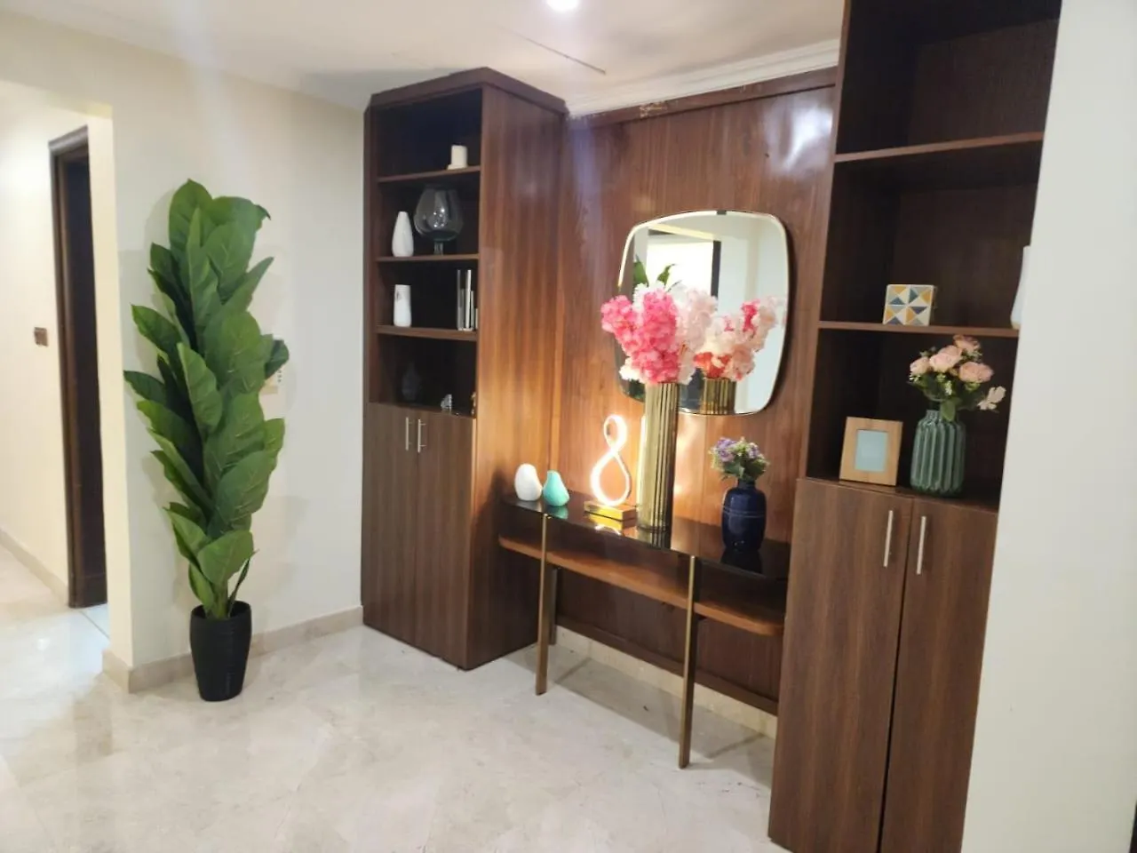 Modern Spacious 3-Bedroom Plus Maid'S Apartment With Marina Views Dubai