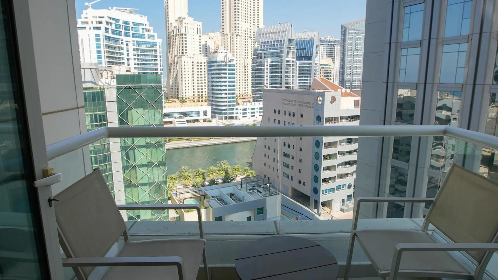 Modern Spacious 3-Bedroom Plus Maid'S Apartment With Marina Views Dubai 0*,  United Arab Emirates