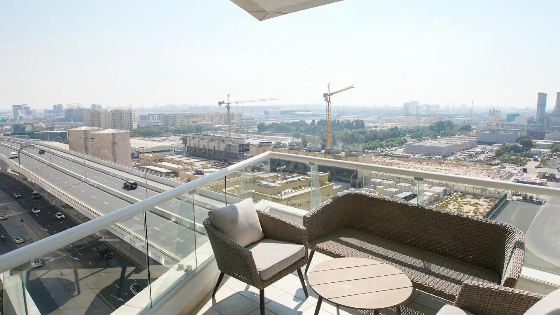 Modern Spacious 3-Bedroom Plus Maid'S Apartment With Marina Views Dubai