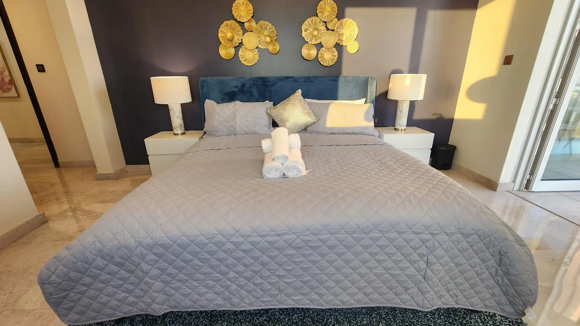 Modern Spacious 3-Bedroom Plus Maid'S Apartment With Marina Views Dubai